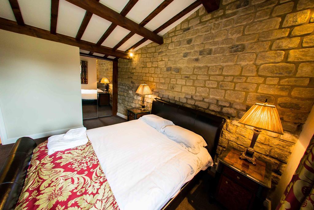 ホテル ウィットルベリー パーク Whittlebury エクステリア 写真